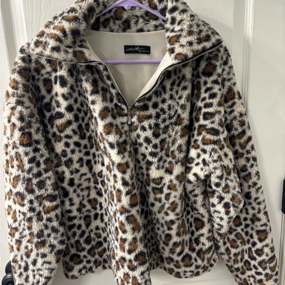 Vici cheetah print faux fur quarter zip pullover - Picture 3 of 4